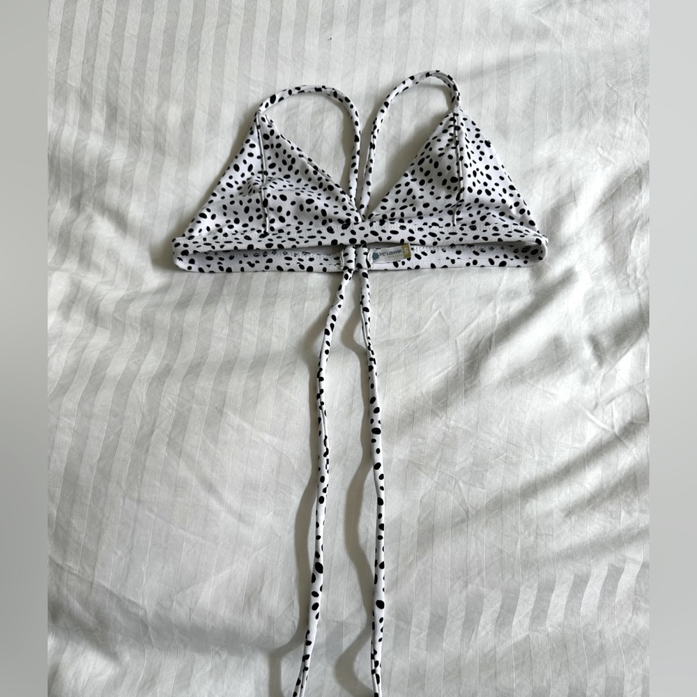 De’ Lohana Bikini Top, size Six